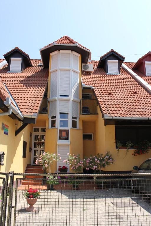 Abigél Vendégház Harkány Exterior foto